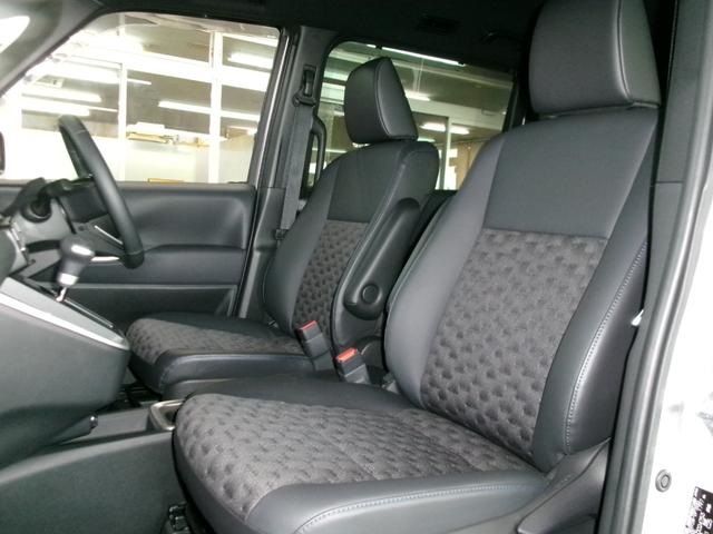 TOYOTA VOXY HYBRID 4WD 2023