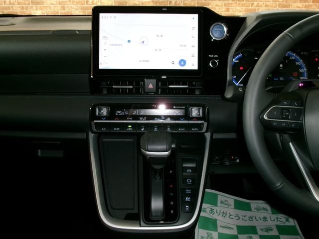 TOYOTA VOXY HYBRID 4WD 2023