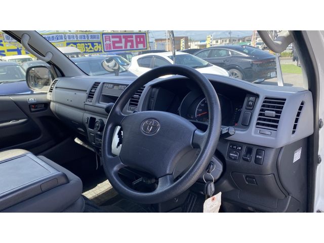 TOYOTA HIACE van 2WD 2012