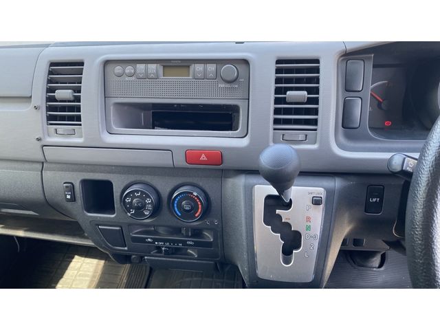 TOYOTA HIACE van 2WD 2012
