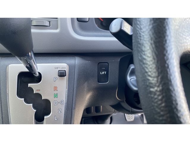 TOYOTA HIACE van 2WD 2012