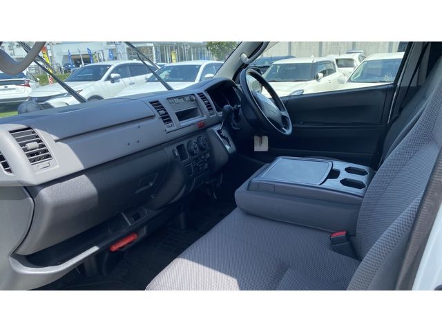 TOYOTA HIACE van 2WD 2012