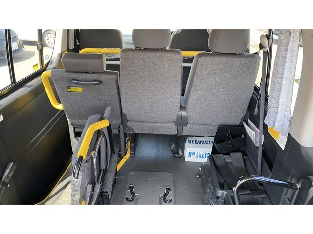 TOYOTA HIACE van 2WD 2012