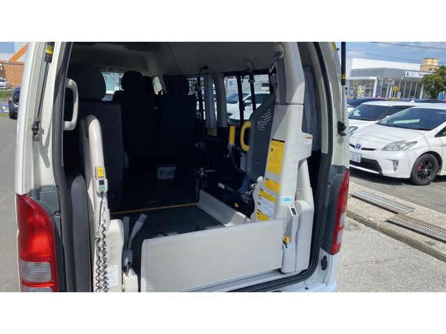 TOYOTA HIACE van 2WD 2012