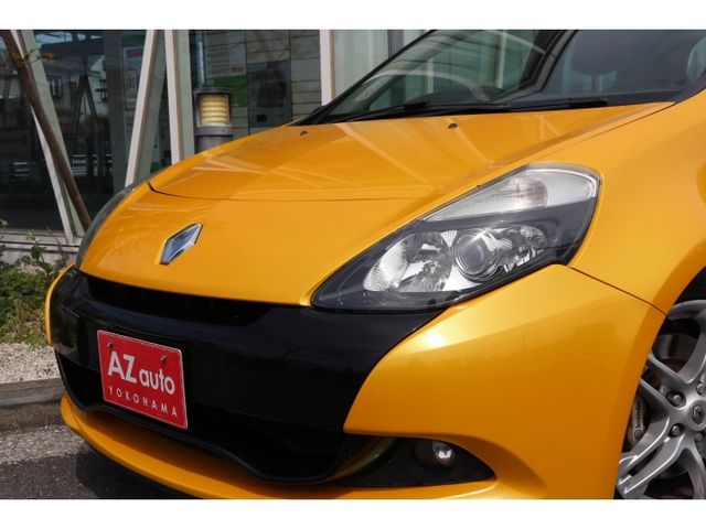 RENAULT RENAULT LUTECIA 2010