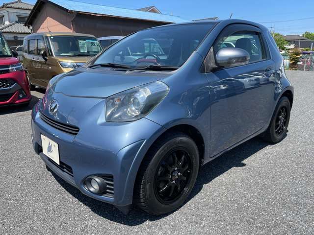 TOYOTA iQ 2011