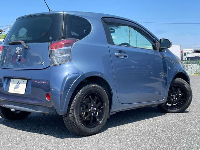 TOYOTA iQ 2011