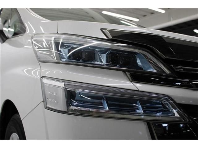 TOYOTA VELLFIRE 2019