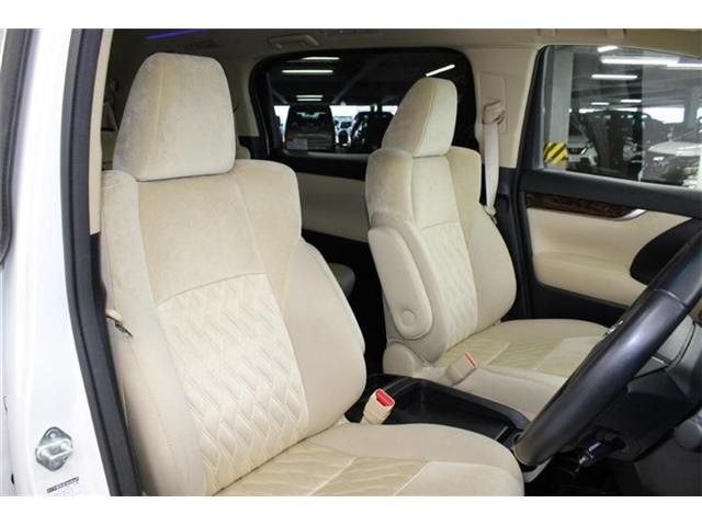 TOYOTA VELLFIRE 2019