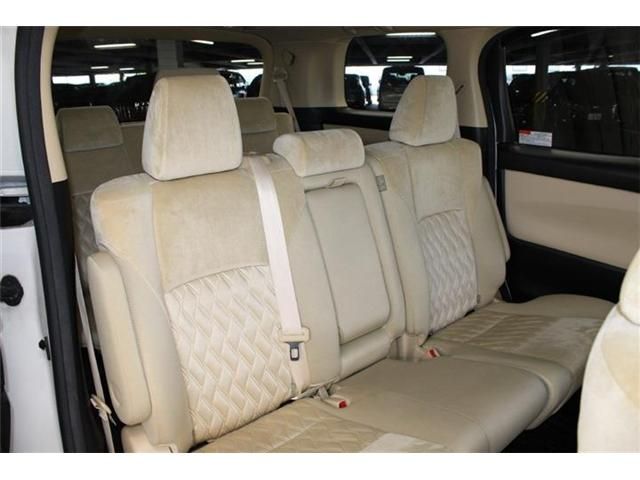 TOYOTA VELLFIRE 2019