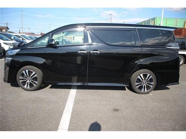 TOYOTA VELLFIRE 2020