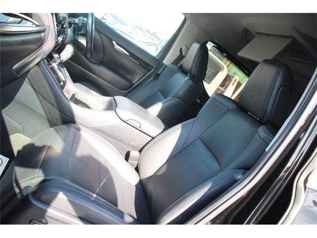 TOYOTA VELLFIRE 2020