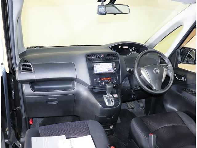 NISSAN SERENA  WG 2012