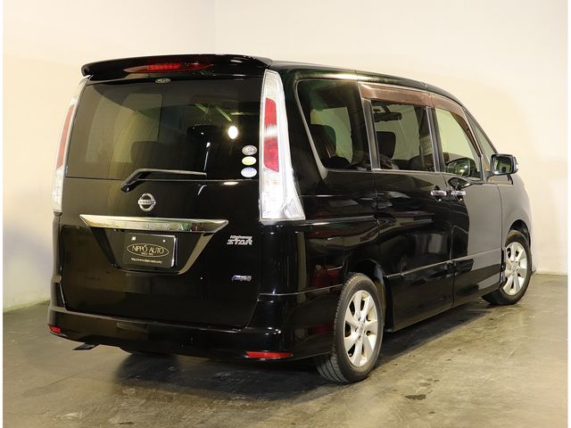 NISSAN SERENA  WG 2012