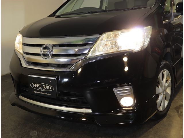 NISSAN SERENA  WG 2012
