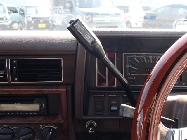 NISSAN GLORIA van 1988