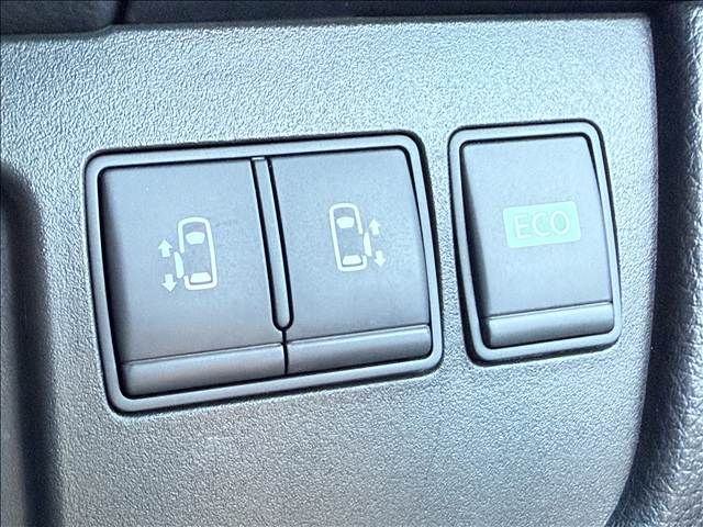 NISSAN SERENA  S-HYBRID 2014