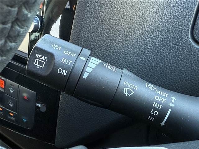 NISSAN SERENA  S-HYBRID 2014