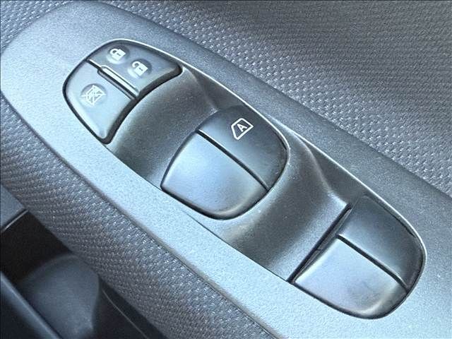 NISSAN SERENA  S-HYBRID 2014