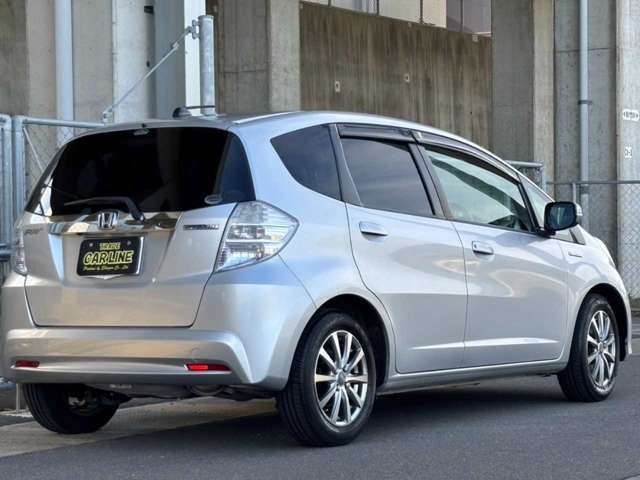 HONDA FIT HYBRID 2010