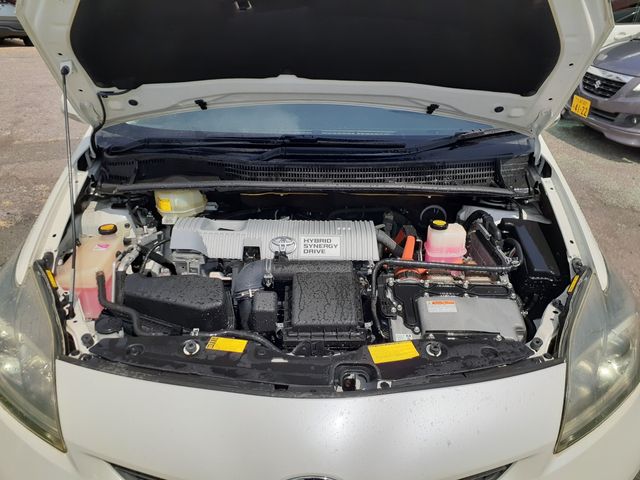 TOYOTA PRIUS 2012