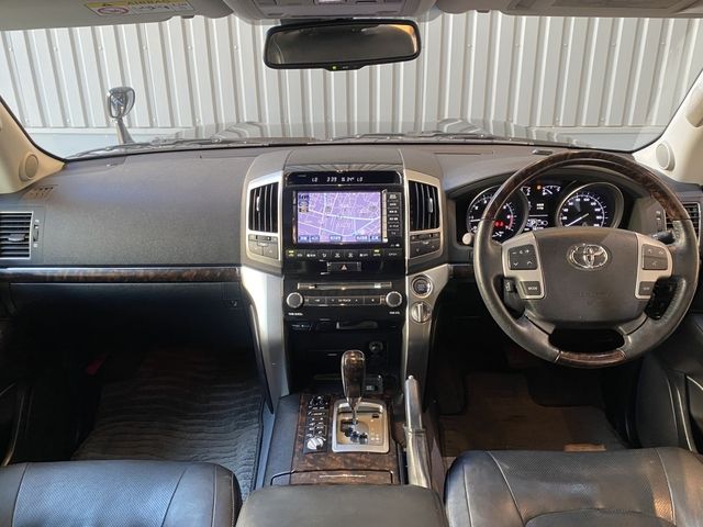 TOYOTA LANDCRUISER wagon 2013