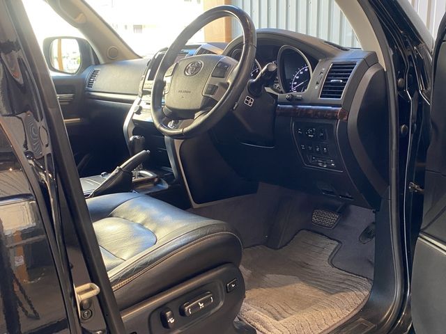 TOYOTA LANDCRUISER wagon 2013