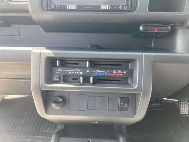 DAIHATSU HIJET truck 2017