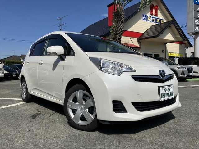 TOYOTA RACTIS 2013