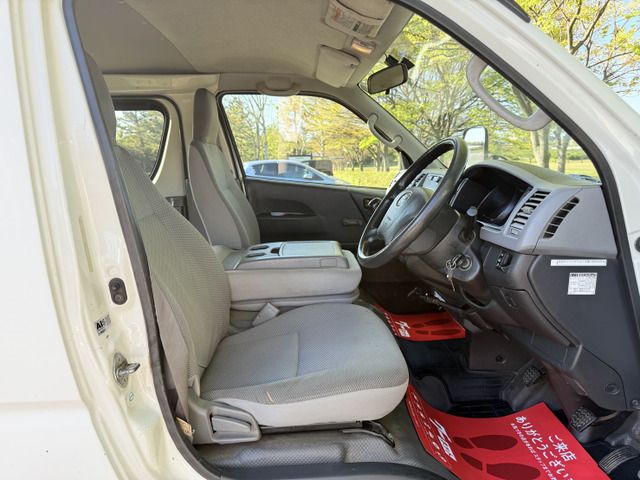 TOYOTA HIACE van 4WD 2008