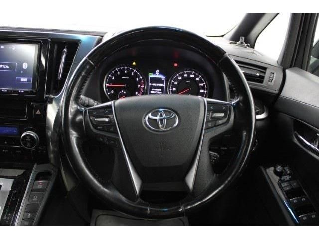 TOYOTA VELLFIRE 2016