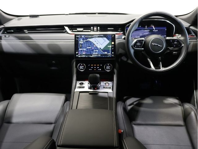 JAGUAR JAGUAR F-PACE 2024