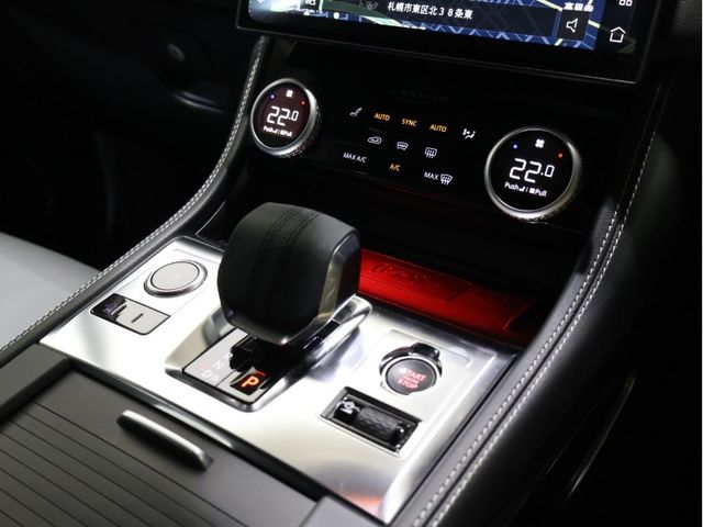 JAGUAR JAGUAR F-PACE 2024