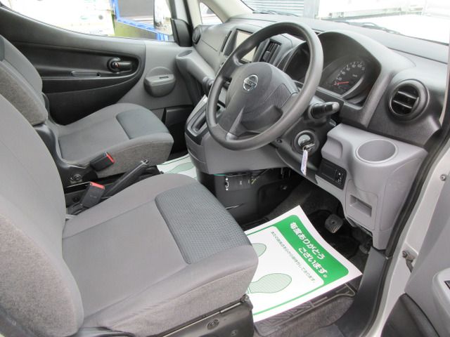 NISSAN NV200 VANETTE van 2011