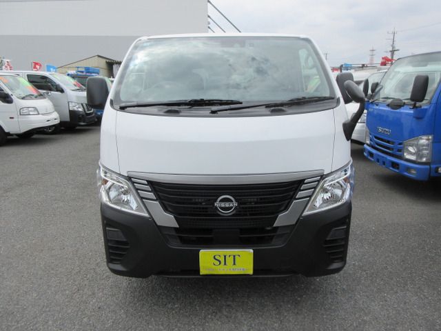 NISSAN CARAVAN van 2WD 2022