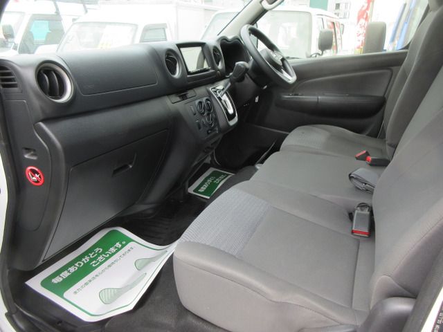 NISSAN CARAVAN van 2WD 2022