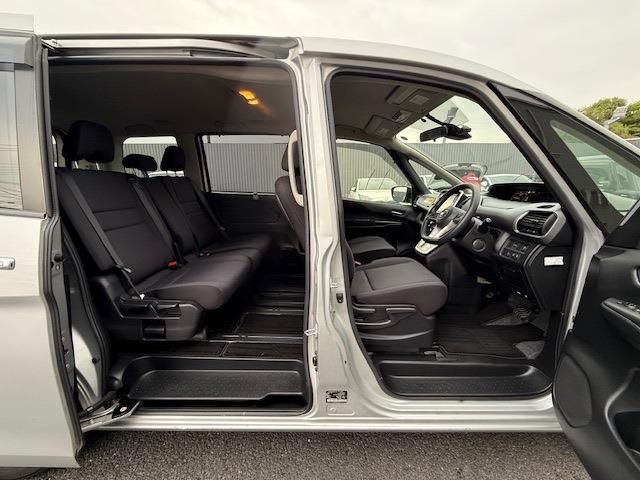 NISSAN SERENA  S-HYBRID 2019