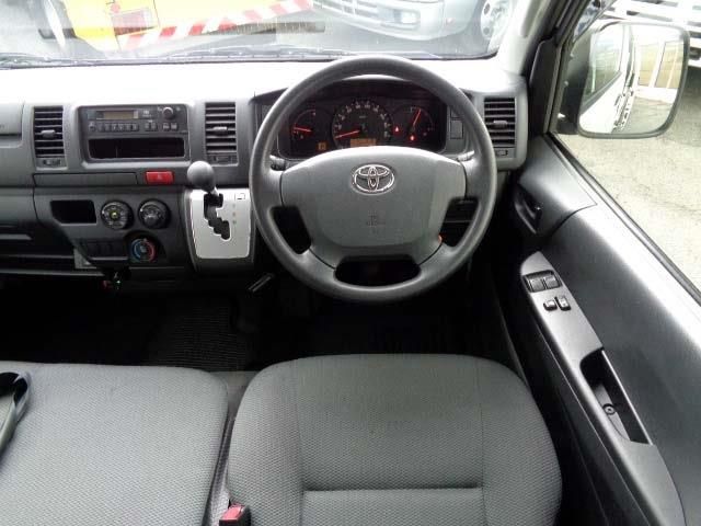 TOYOTA HIACE van 2WD 2017