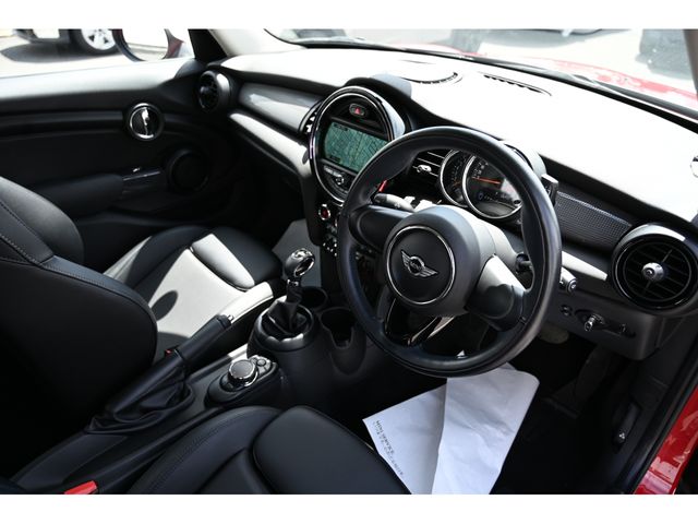 BMW BMW MINI COOPER 5DOOR 2018