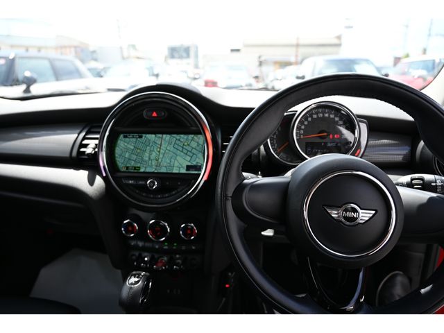 BMW BMW MINI COOPER 5DOOR 2018