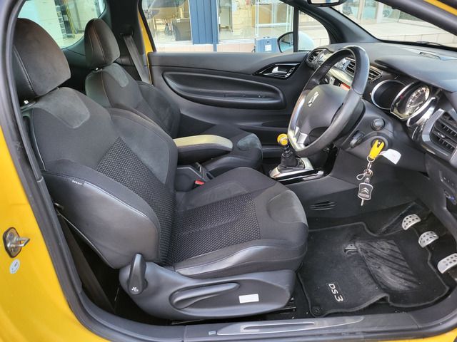 CITROEN CITROEN DS3 2015