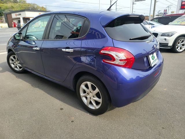 PEUGEOT PEUGEOT 208 2016