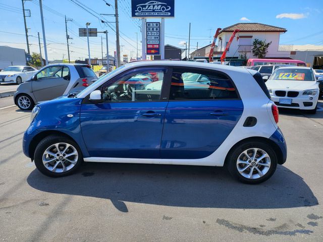 MCC SMART FORFOUR 2017