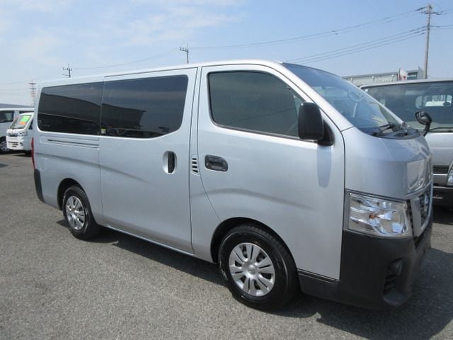 NISSAN NV350 CARAVAN 2019