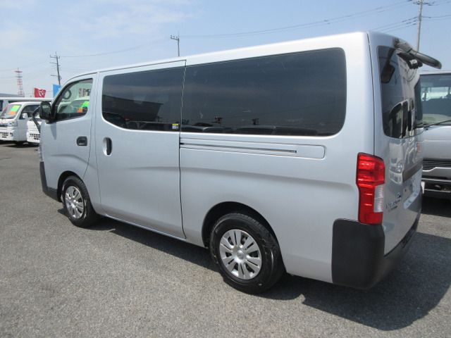 NISSAN NV350 CARAVAN 2019