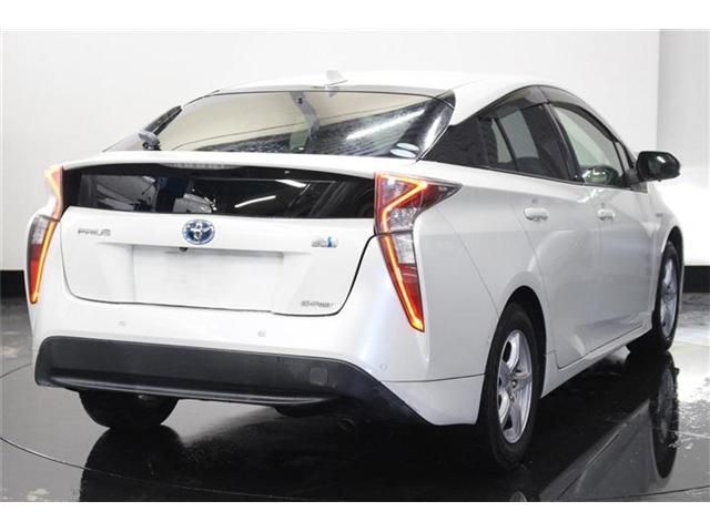 TOYOTA PRIUS 4WD 2018