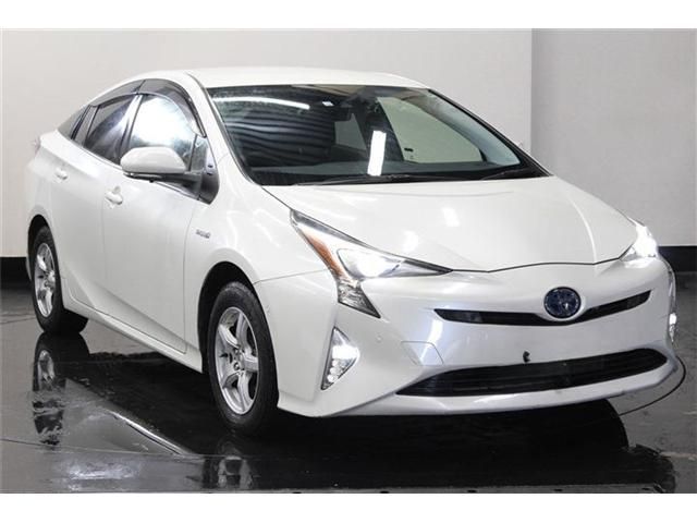 TOYOTA PRIUS 4WD 2018
