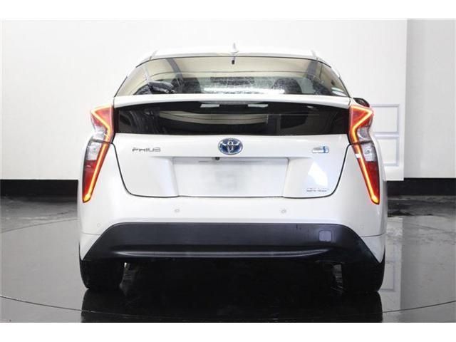 TOYOTA PRIUS 4WD 2018