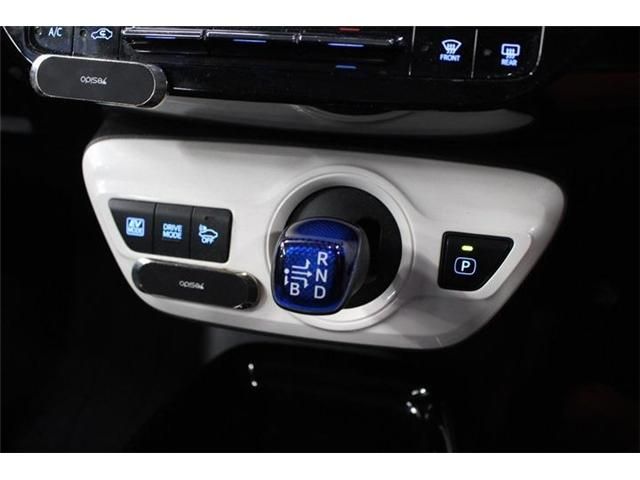 TOYOTA PRIUS 4WD 2018