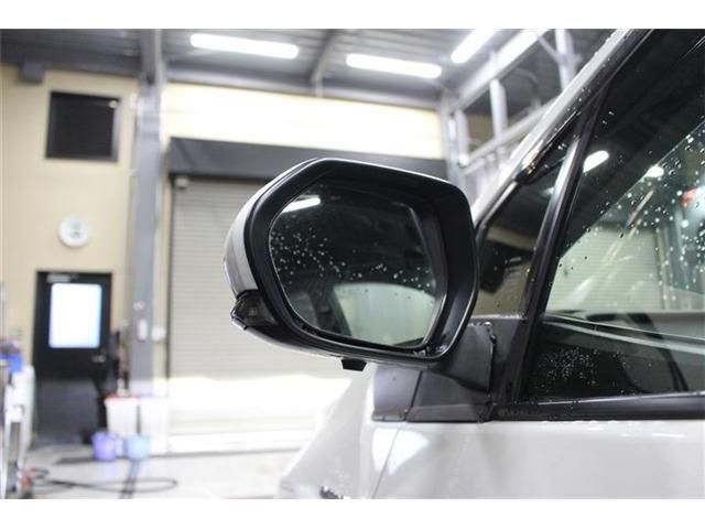 TOYOTA PRIUS 4WD 2018